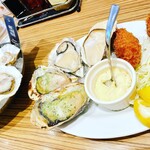 8TH SEA OYSTER Bar - 