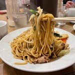 南海飯店 - やわらかい焼ソバの麺