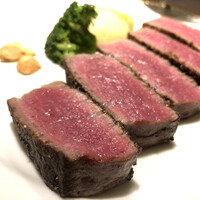洋食 つばき - 飛騨牛のシャトーブリアン　繊維の細かさに加えて粘りの様なものを感じながらいただきました
