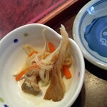 六助うどん - 舞茸の酢の物… 旨ッ！