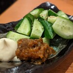 麺屋酒場 盛盛 - 特製味噌キュウリ