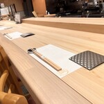 木と鉄の板創作料理 維采 - 