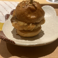 鳥匠いし井ひな - チキン味噌カツバーガー