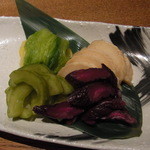はんなり - 漬物盛り合わせ（５３０円）