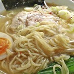 天下ご麺 - 近江塩鶏麺（コショウをふって）