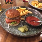 Smoky Monkey Hamburger &More - ベーコンバーガー