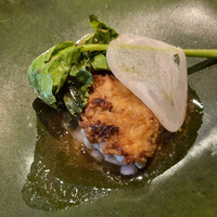 RISTORANTE IL NODO - 「旬の白子　畑のカブ　もものすけ　鵠沼魚醤」