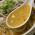 ベトナム料理 123dzo - 牛肉を甘辛く炊いたスープ。酸味もあります。