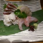 味人 - お造り盛合せ 鱧のおとしと焼霜、つばす、ぐじ(甘鯛)