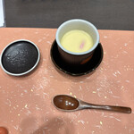 Pasonaru Kicchin Hiro - 付き出しの茶碗蒸しです。