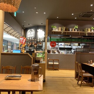 グリル&カフェ ザ ゴールデンハンバーグ_2