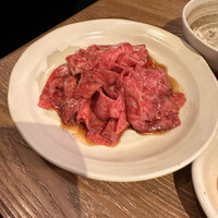 炭火焼肉ホルモン うしごろ 中目黒店 - とろけるロース