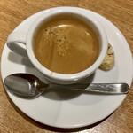 トラットリア ダ ジャコモ - エスプレッソ（ビスコッティ付）