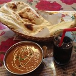 Honkaku Indo Kare Chai - 6月6日
                        スマホ研修で、戸塚に行ったとき食べました。
                        スパイシーさが皆無のカレーでした。
                        
                        残念でした。
                        ナンお代わり無料でしたが、おかわりしませんでした。