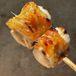 炭焼 おかげさん - 有りそうで無い串打ちで真似されそうです！笑笑