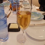 レストラン・モリエール - スパークリンググレープジュース