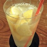 Sakaba Ebisu - 名物レモンサワー（グラス）