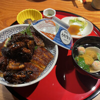 炭焼 うな富士 有楽町店 - 肝入りうな丼