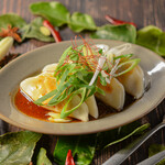 手包み水餃子 ピリ辛XOソース