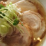 佐野ラーメン いってつ - チャーシューをアップ⤴︎