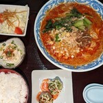 Chuukadainingudoragonkicchin - 担々麺セット、辛口