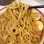 Mouko tanmen nakamoto - 味噌卵麺970円(税込)辛さ2倍,麺硬め+野菜大盛90円+ｸｰﾎﾟﾝ麺大盛
                今までに食べた味噌卵麺の中でも最上級に濃厚！年初め味噌卵麺美味すぎるぜ★★★
                半分くらい食べたところで紅生姜を投入！最高です