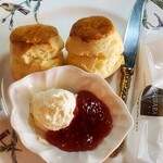 紅茶の店 ARIEL - スコーン