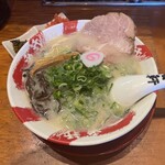 熟成豚骨ラーメン 豚骨麺屋一番軒 総本家 - 