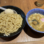 六厘舎 - 味玉つけめん並盛 980円