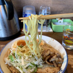 四つ木5丁目ラーメン - 醤油チャーシューメン　麺