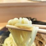 飯田商店 - ツルッとしたモッチリ麺