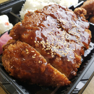 肉のひみつ基地_0