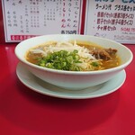 加勢田商店 - カレーラーメン横から