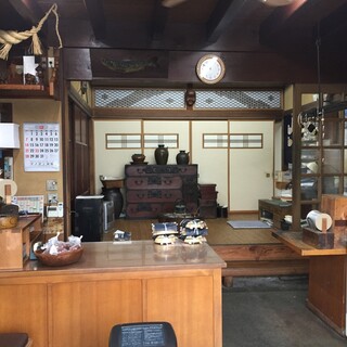 小林鱒寿し店_2