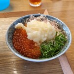 築港麺工房 - イクラ温玉天ごはん