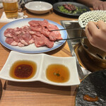 YAKINIKU BON'S - 