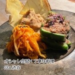 Sta. - 前菜3種盛り（生ピーマンの肉味噌詰め、ジャコと春菊のポテサラ、クミン香るキャロットラペ）