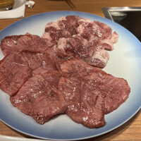 YAKINIKU BON'S - 