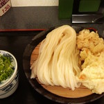 ほの香 - かしわ天ざるうどん、1.5玉です。