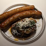 plate - 羊のソーセージとムサカ