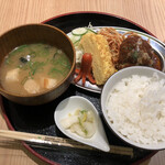 Shokudou Sakaba Kyouheso - ハンバーグランチ