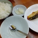 日の出食堂 - 