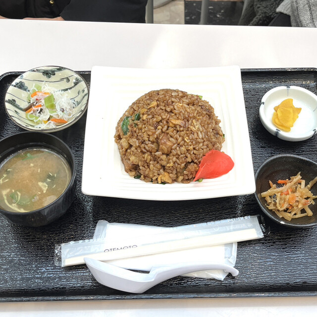 グリーンテーブル - 厨川（食堂）の写真