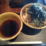 なぜ蕎麦にラー油を入れるのか。 - 