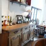 ポアジェ - アンティークの家具が良く合います