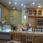 自家焙煎珈琲 カフェ・ブレンナー - 店内2（入口側）