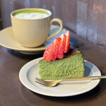 アカデミーカフェ - 料理写真:抹茶バスクチーズケーキセット