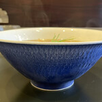 らぁ麺やまぐち - 丼は特注の有田焼