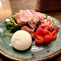 オービカ モッツァレラバー 梅田店 - 