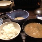 肘折温泉丸屋旅館 - とろろごはん 納豆汁
      